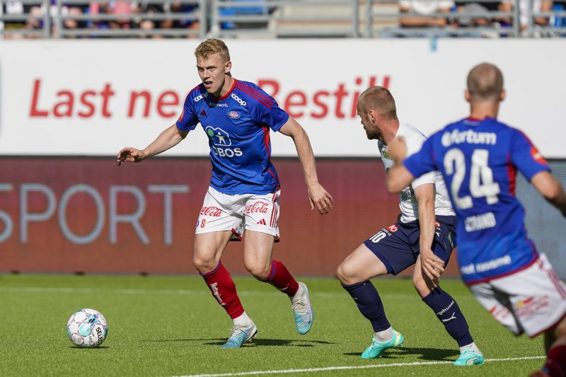 Henrik Bjørdal hadde flere store sjanser i søndagens oppgjør, men det ville seg ikke for hverken han eller resten av laget (Terje Bendiksby / NTB)